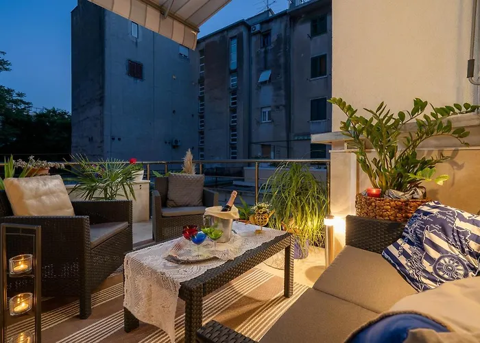 Camellia- Cozy Apartment