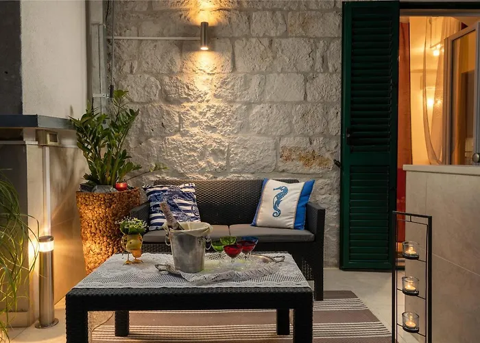 Camellia- Cozy Apartment